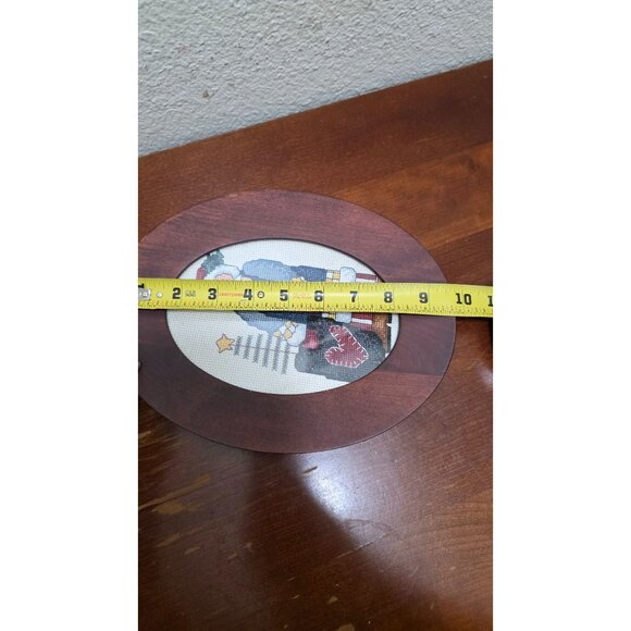 Santa Claus Cross-Stitch In Oval Wooden Frame - Picture 5 of 5